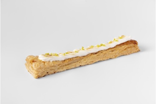 BANDA DE HOJALDRE CON CREMA...